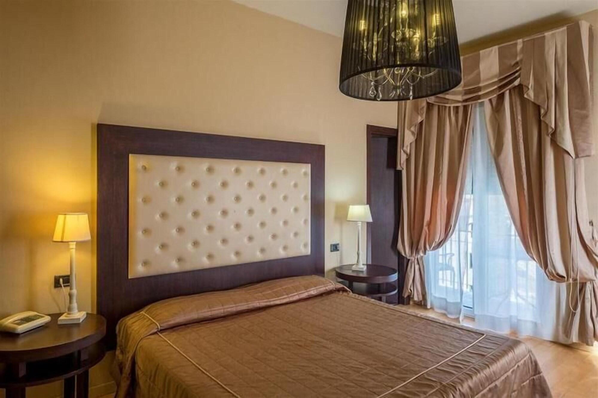 Hotel Manzoni Wellness&Spa Монтекатини-Терме Экстерьер фото
