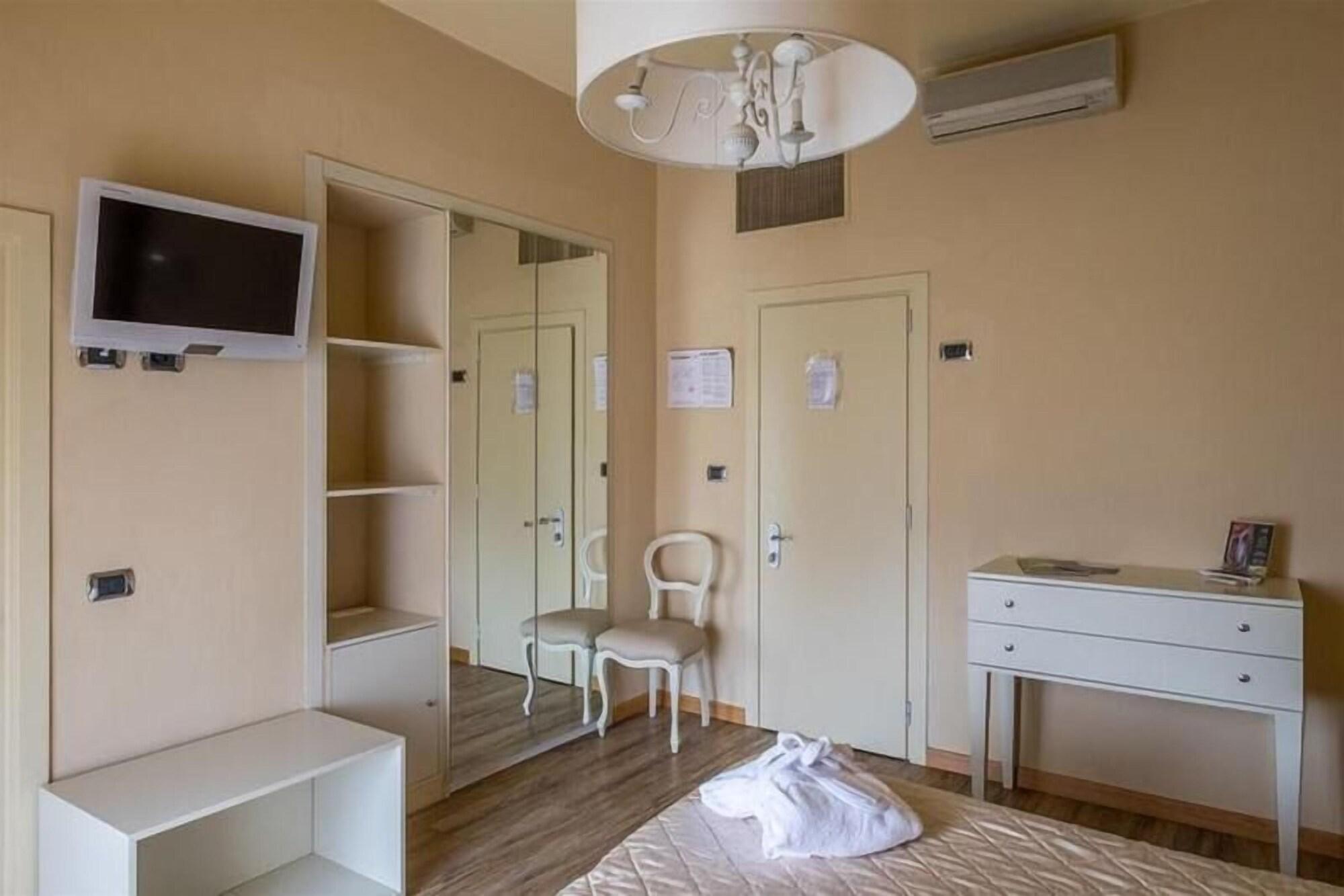 Hotel Manzoni Wellness&Spa Монтекатини-Терме Экстерьер фото