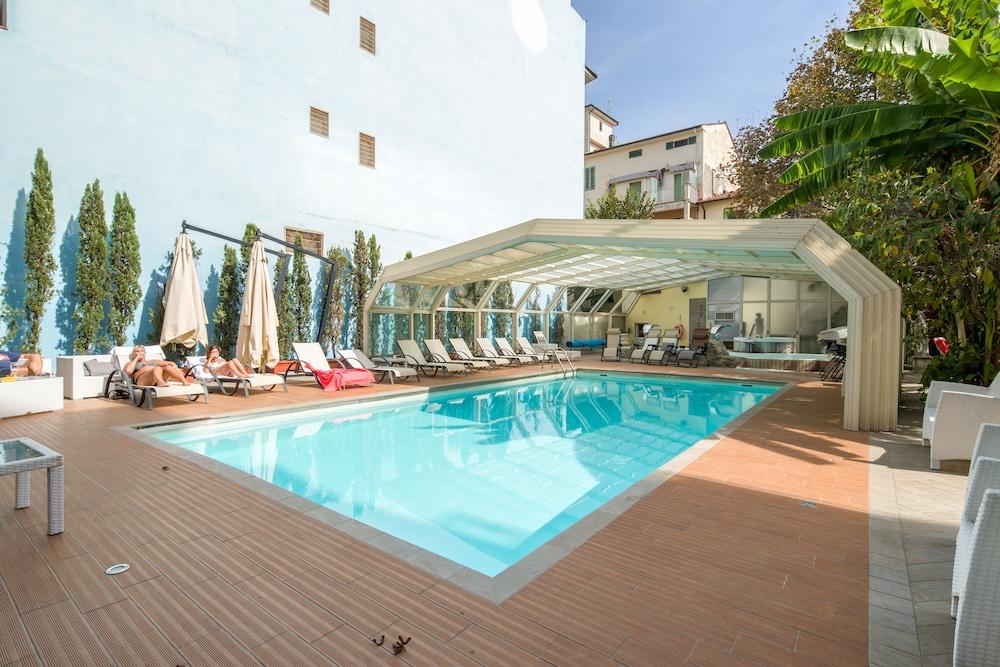 Hotel Manzoni Wellness&Spa Монтекатини-Терме Экстерьер фото