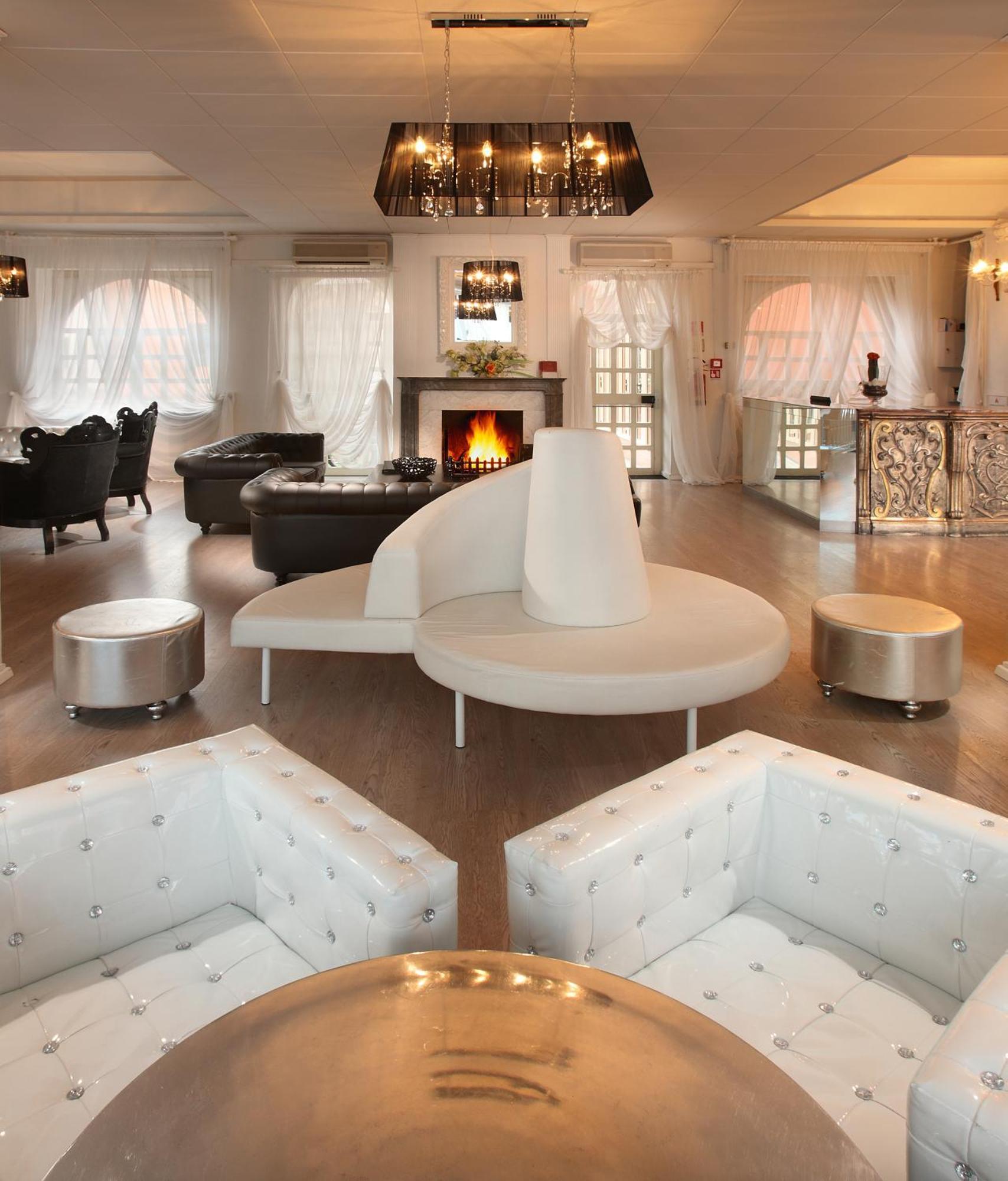 Hotel Manzoni Wellness&Spa Монтекатини-Терме Экстерьер фото